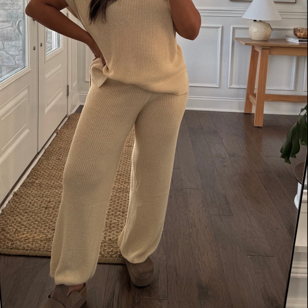 Cane Lightweight Knitted Crop Pants - BEIGE